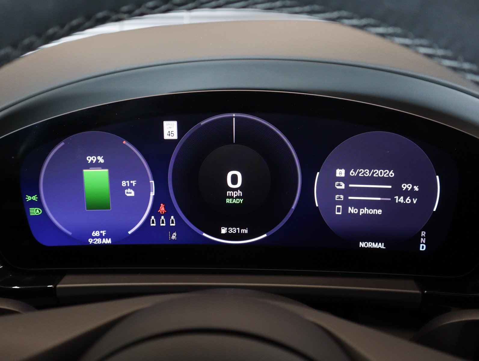 Used 2025 Porsche Macan Electric RWD image 16