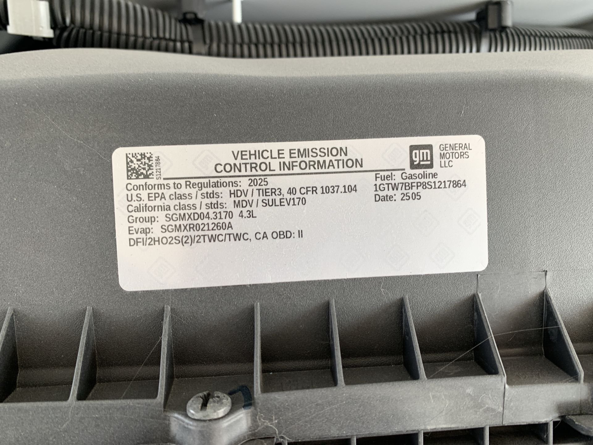 New 2025 GMC Savana 2500 Extended w/ Driver Convenience Package RWD image 39