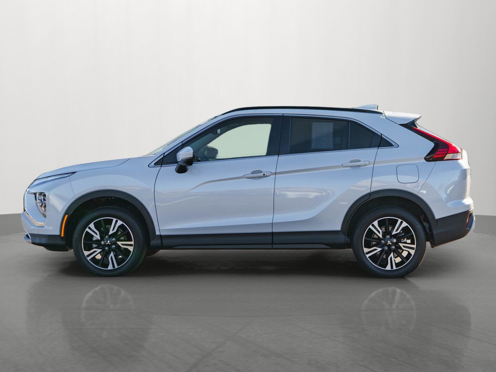 Used 2024 Mitsubishi Eclipse Cross SE AWD/4WD image 4