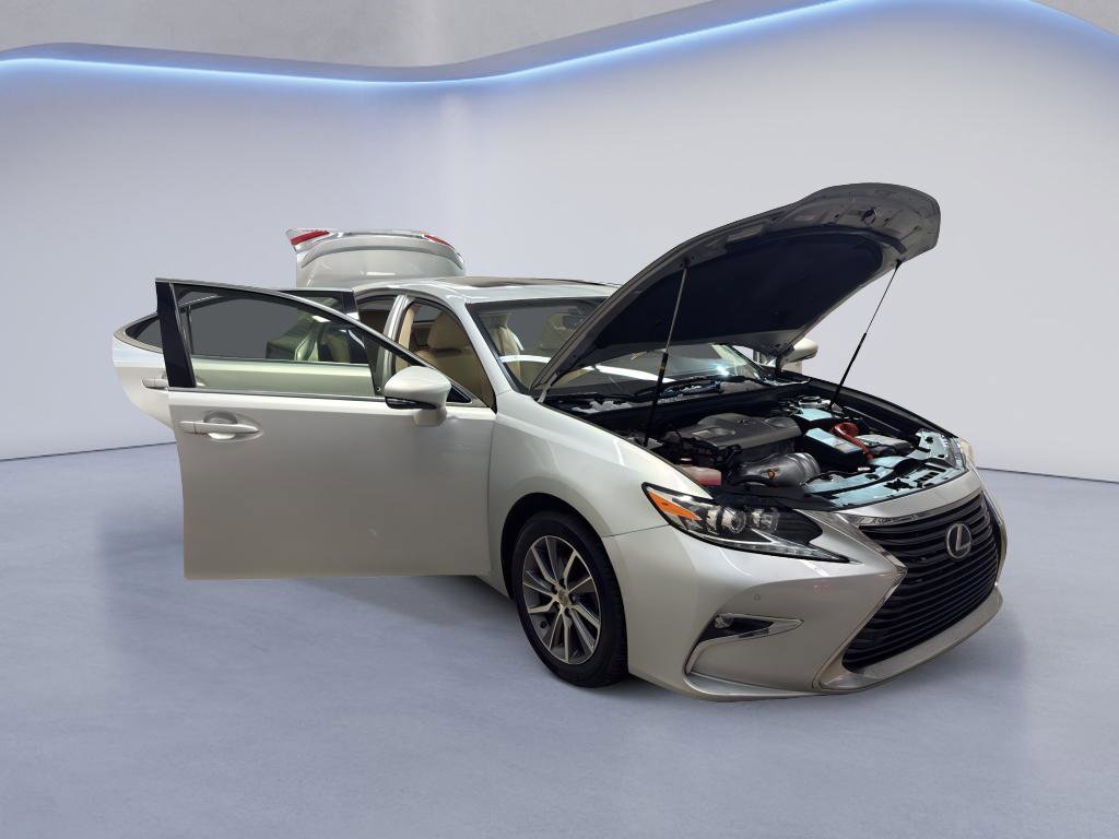Used 2016 Lexus ES 300h image 7