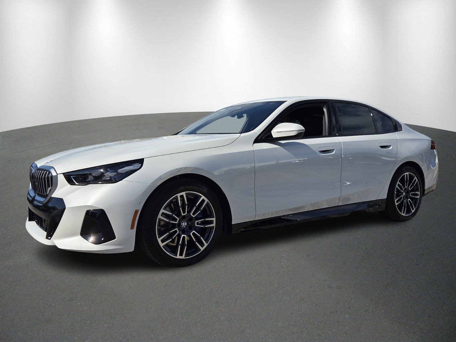 New 2026 BMW 530i xDrive w/ M Sport Package image 3