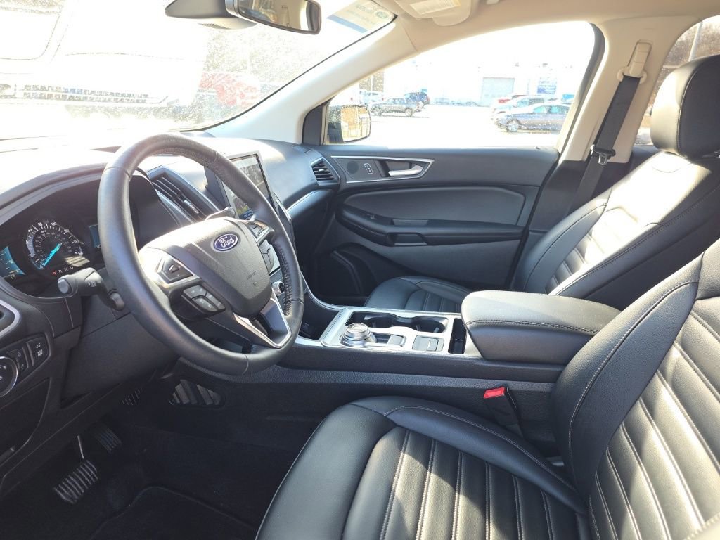 Certified 2022 Ford Edge SEL w/ Convenience Package image 12