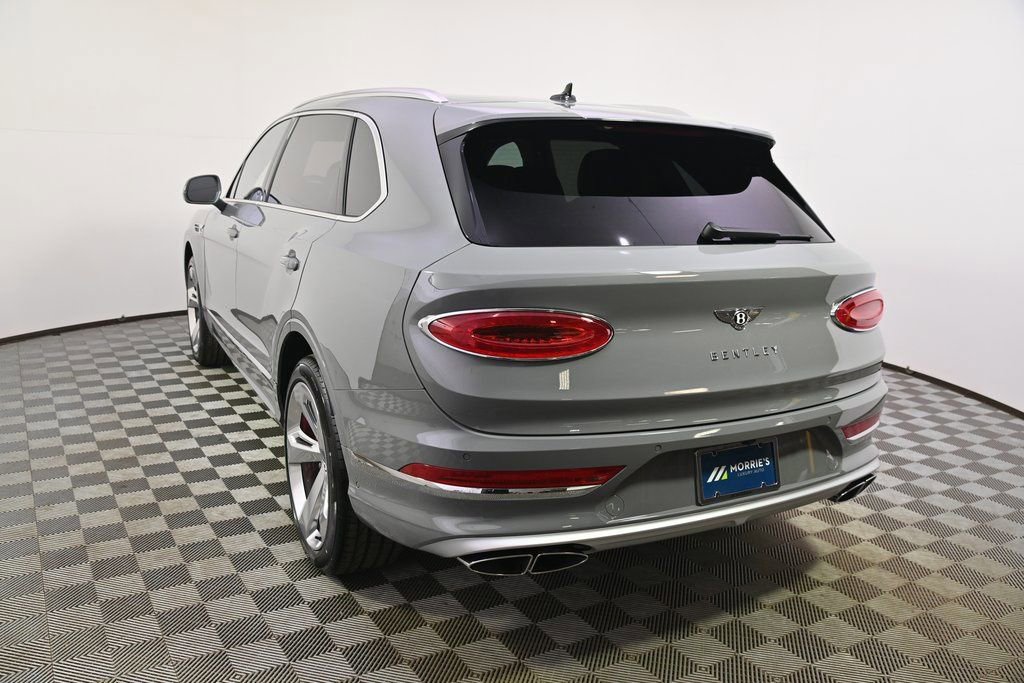 Used 2024 Bentley Bentayga Extended Wheelbase AWD/4WD image 4