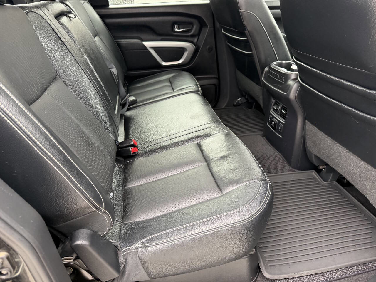 Used 2017 Nissan Titan PRO-4X w/ Pro-4x Convenience Package image 19
