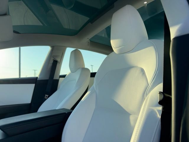 Used 2024 Tesla Model 3 Standard Range RWD image 22