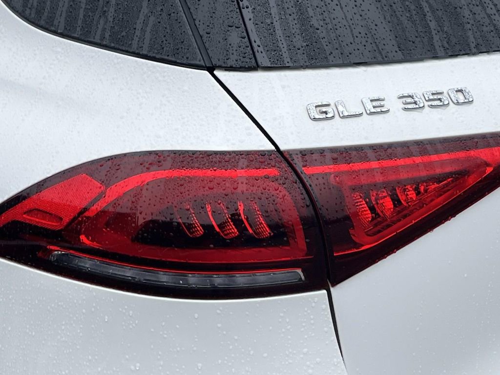 Used 2022 Mercedes-Benz GLE 350 4MATIC image 10