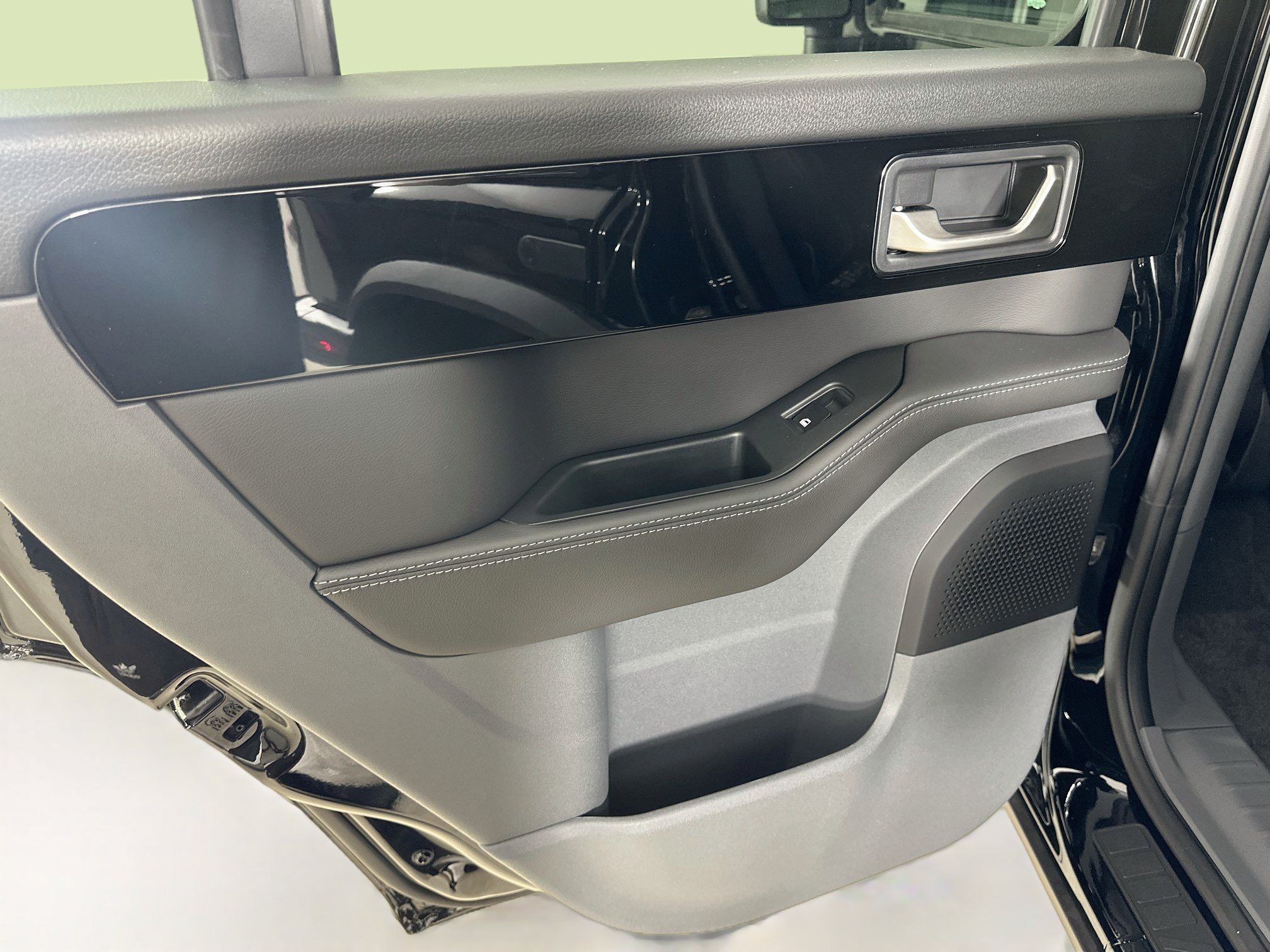 New 2026 INEOS Grenadier Station Wagon AWD/4WD image 37