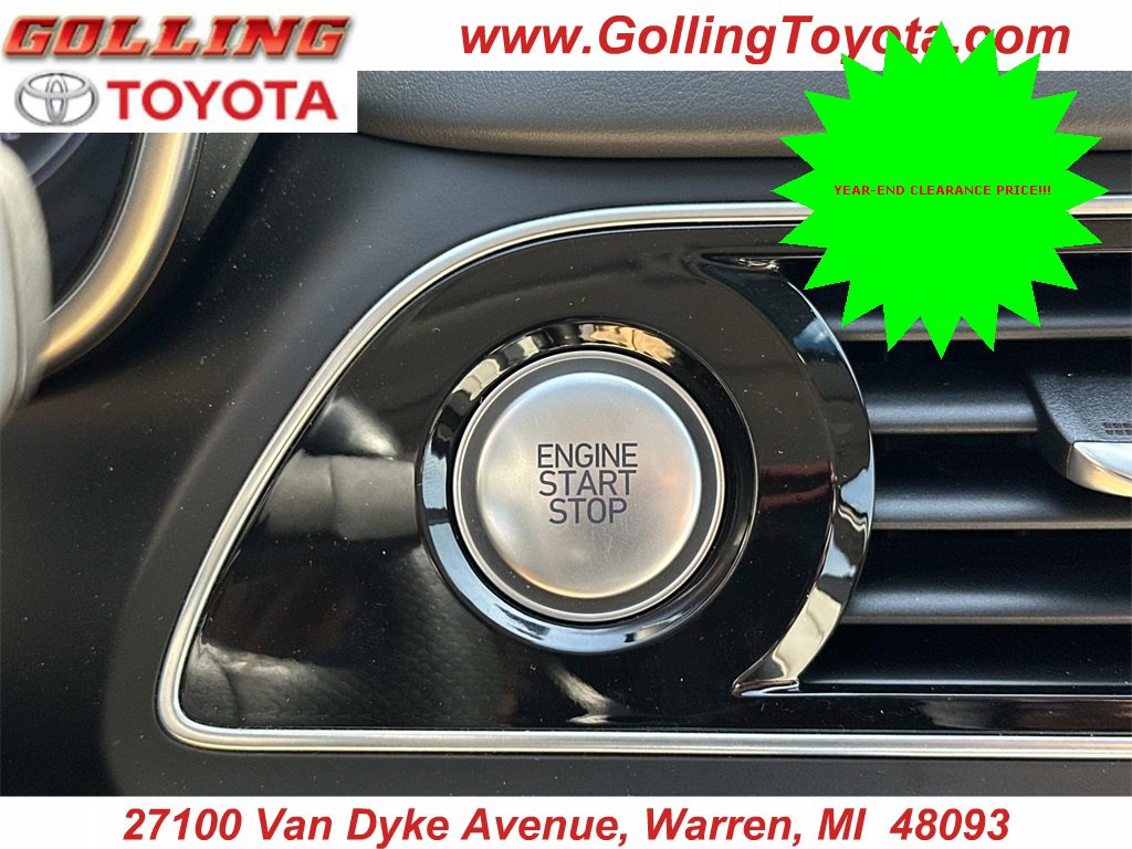 Used 2020 Genesis G70 2.0T Sport image 28