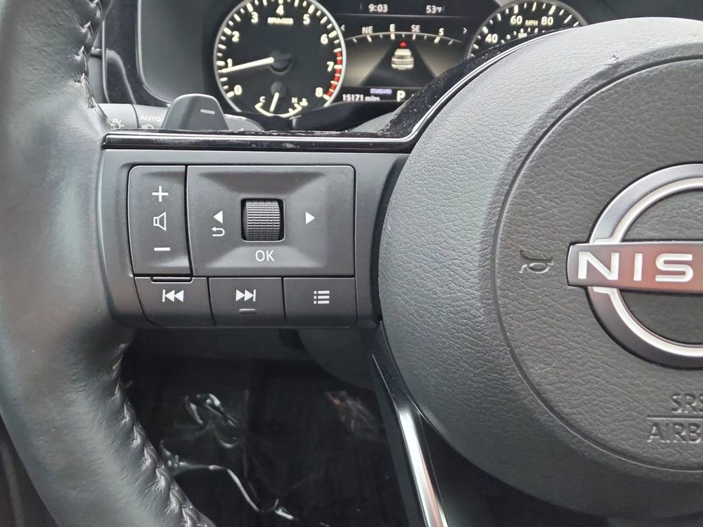 Used 2023 Nissan Pathfinder SL w/ Black Appearance Package image 19