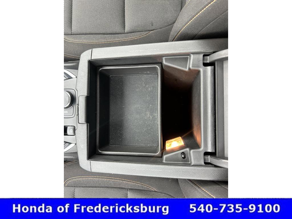 Used 2021 Chevrolet Traverse LT w/ LPO, 'HIT The Road' Package image 27