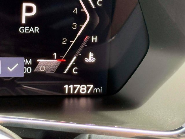 Used 2024 GMC Canyon Elevation w/ Convenience Package AWD/4WD image 26