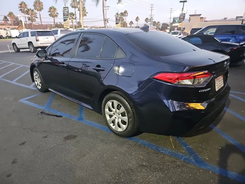 Used 2021 Toyota Corolla LE image 4
