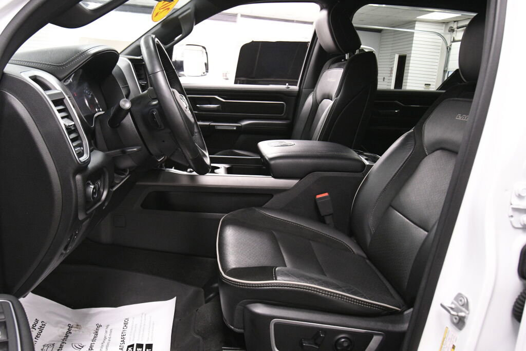 Used 2020 RAM 1500 Laramie AWD/4WD image 9