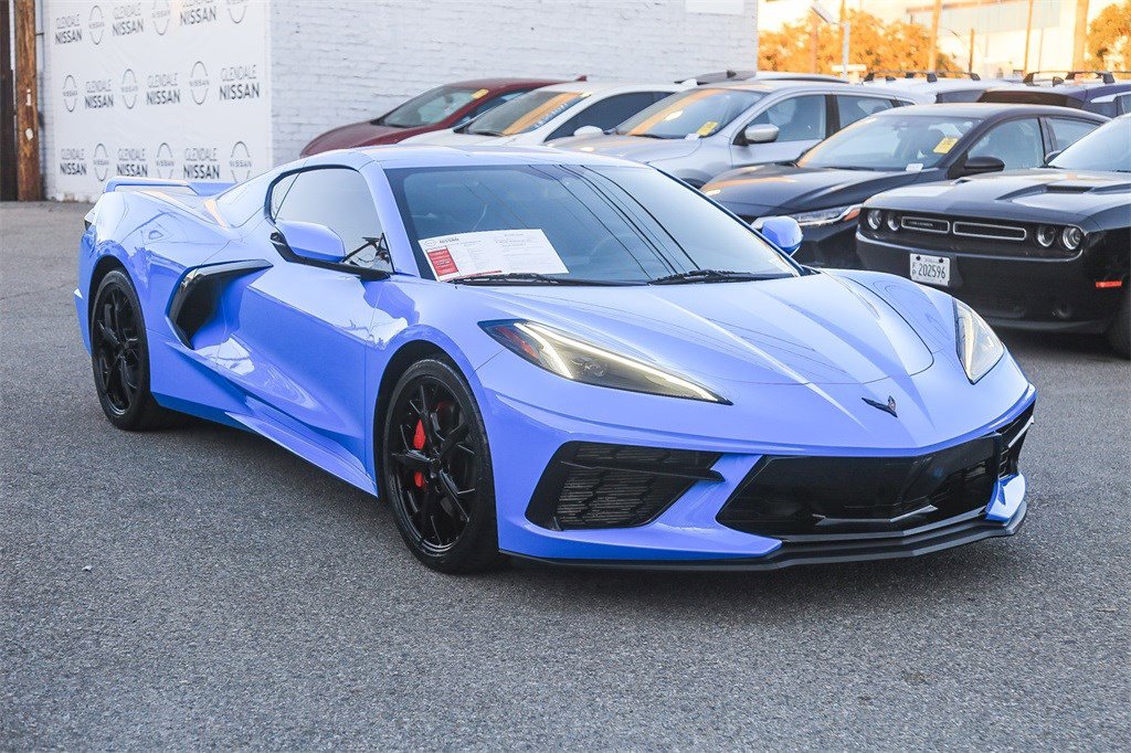 Used 2023 Chevrolet Corvette Stingray Coupe w/ Z51 Performance Package image 3
