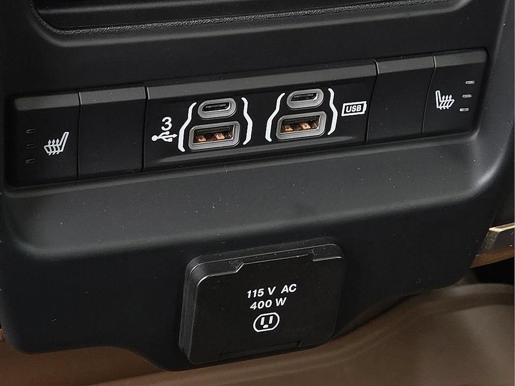Used 2020 RAM 2500 Limited AWD/4WD image 9