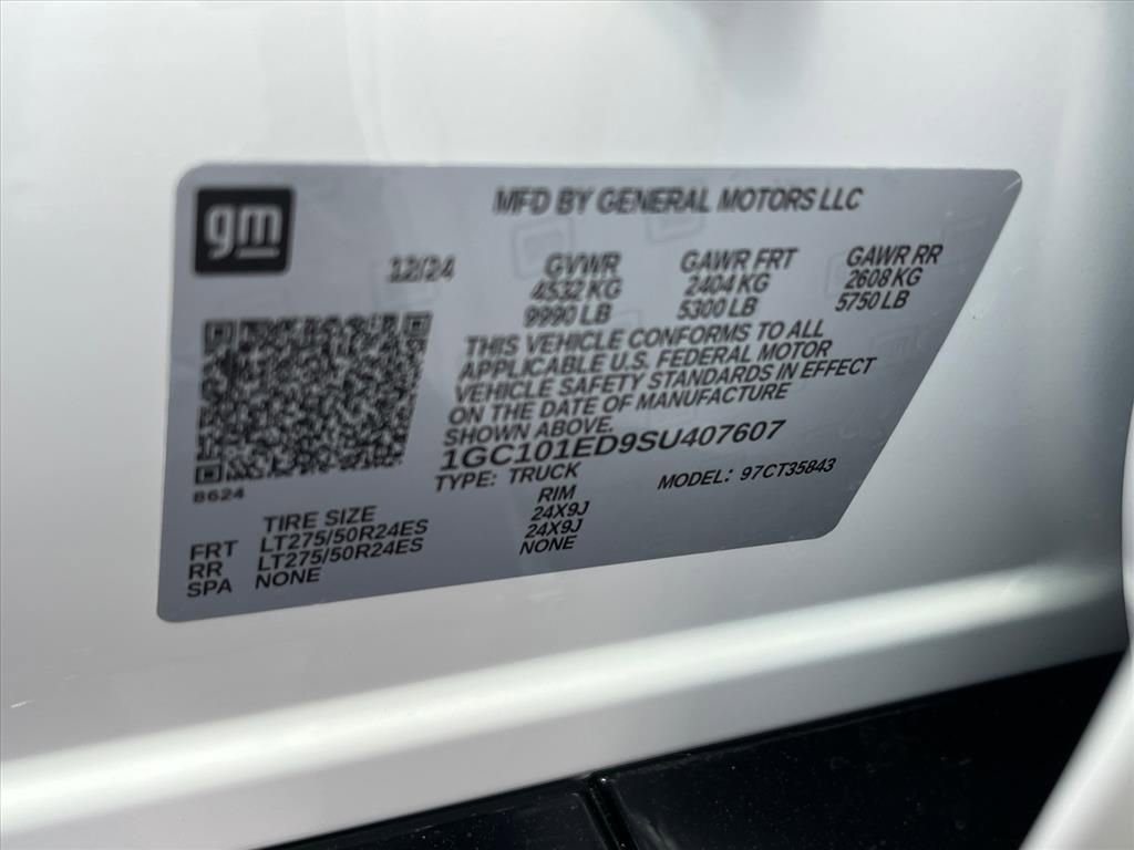 New 2025 Chevrolet Silverado EV RST image 35