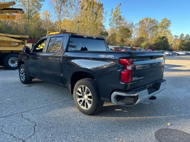 Used 2022 Chevrolet Silverado 1500 LT image 3