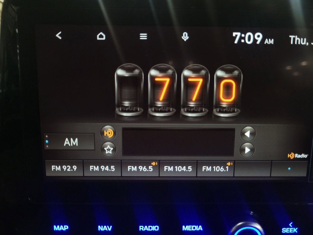 Used 2021 Hyundai Ioniq Limited image 25