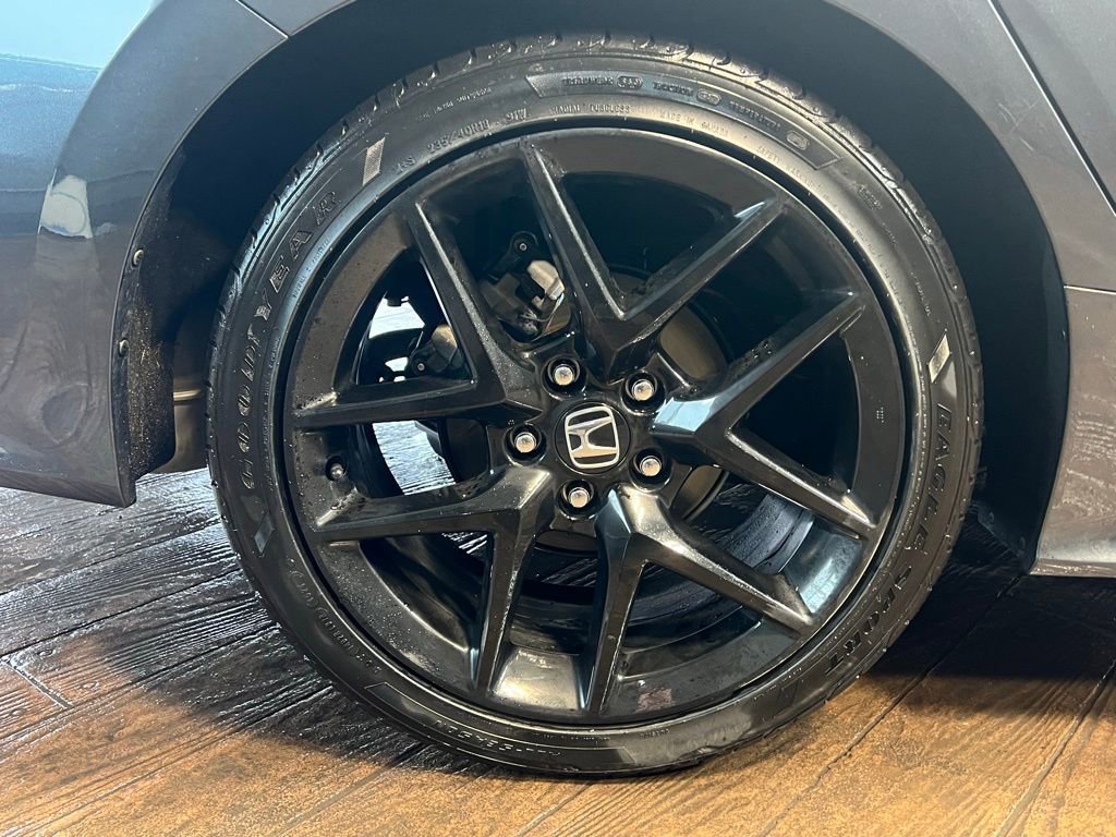 Used 2025 Honda Civic Sport image 31
