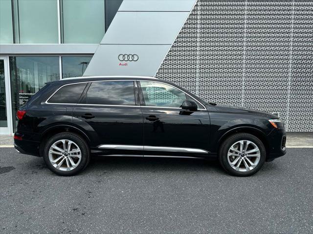 Used 2025 Audi Q7 3.0T Premium Plus AWD/4WD image 2
