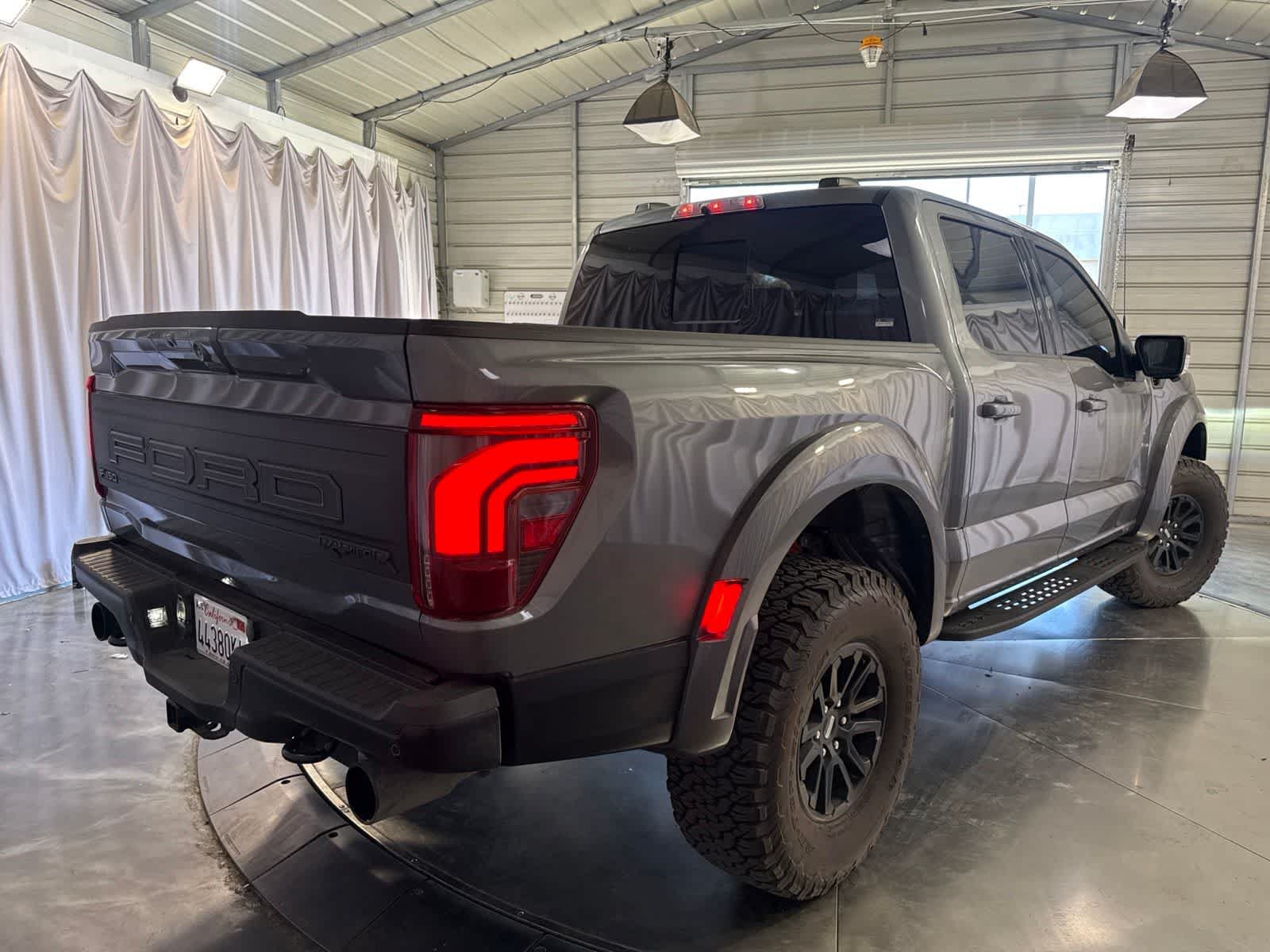 Used 2025 Ford F150 Raptor AWD/4WD image 5
