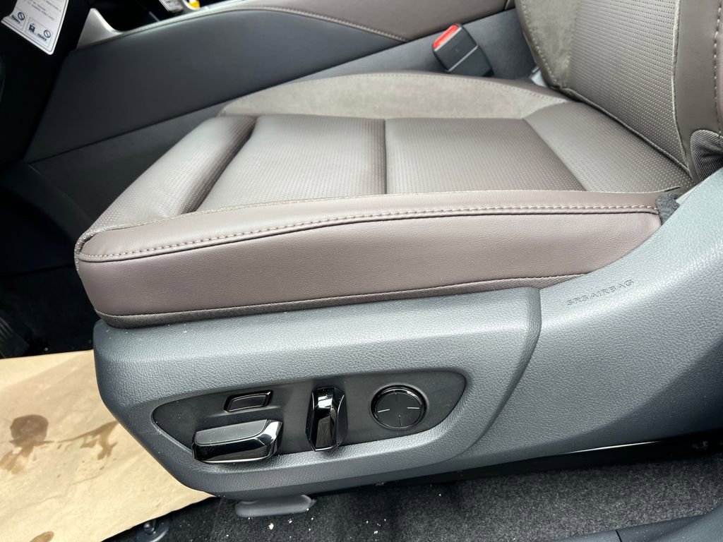 New 2026 Lexus RX 450h AWD image 13