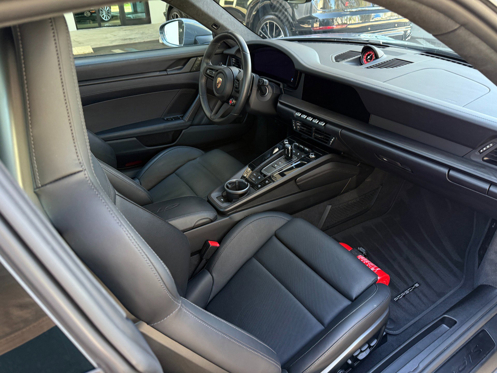 Used 2025 Porsche 911 Carrera GTS image 29