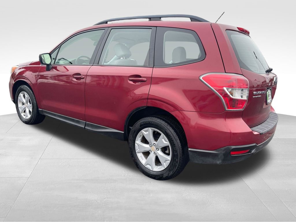 Used 2015 Subaru Forester 2.5i w/ Alloy Wheel Package image 6
