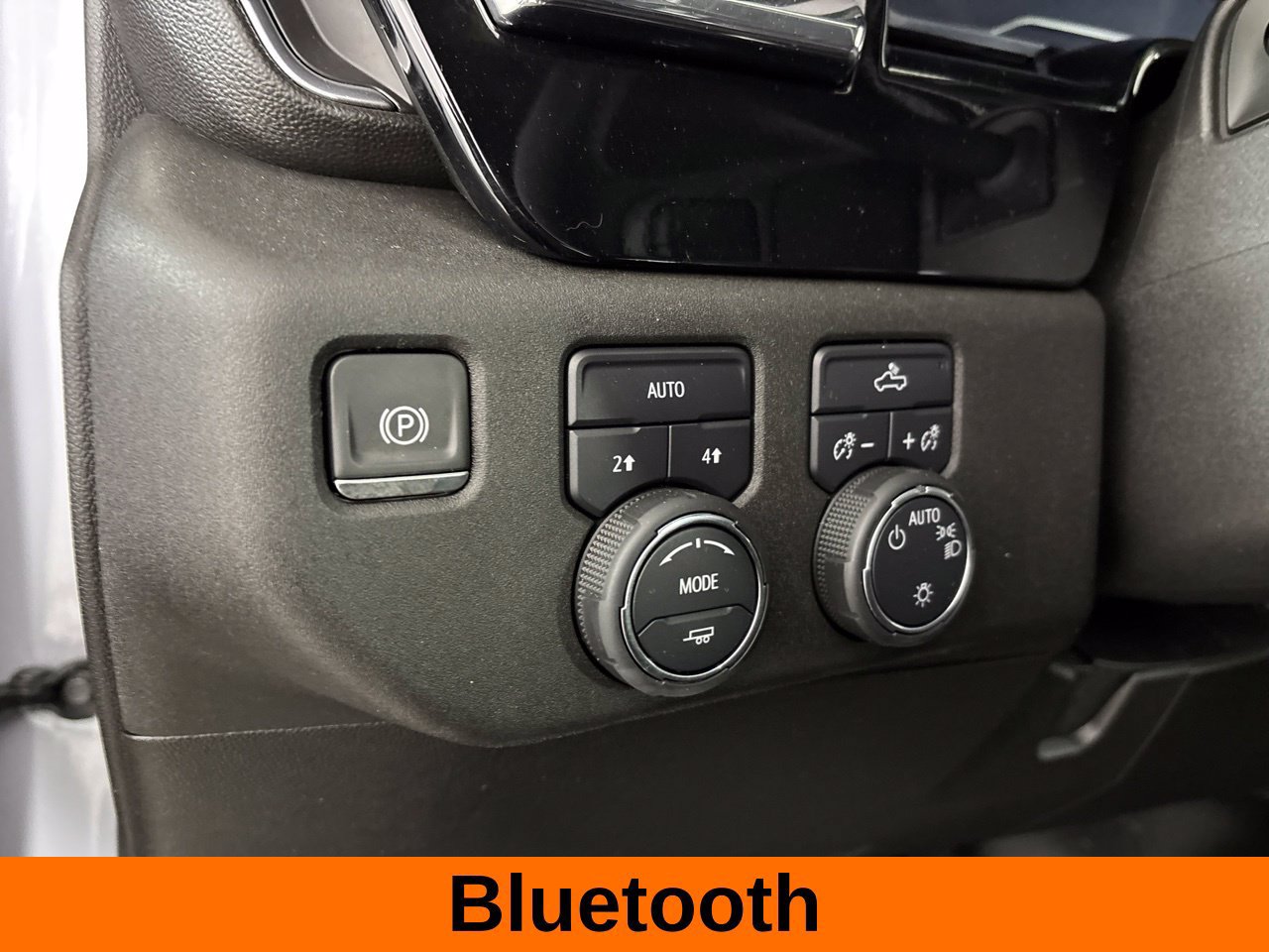 Used 2024 Chevrolet Silverado 1500 LT AWD/4WD image 11