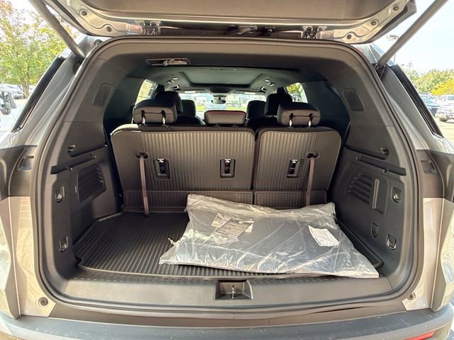 New 2026 Chevrolet Traverse Z71 w/ Driver Confidence Package image 28