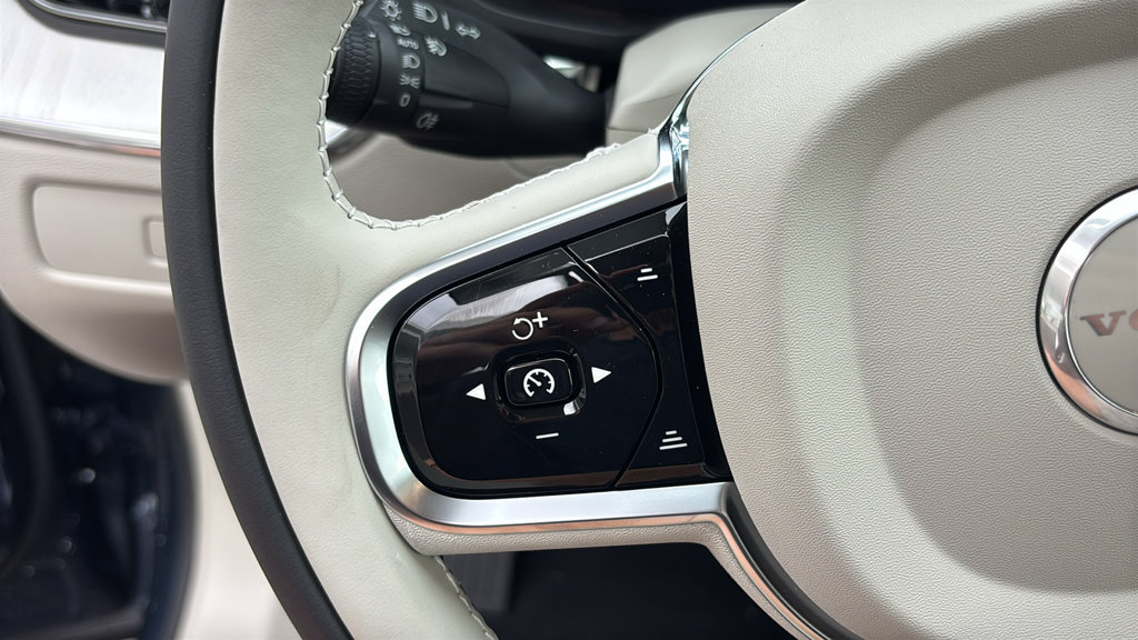 New 2027 Volvo XC60 T8 Ultra AWD/4WD image 18