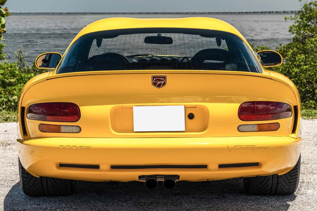 Used 2001 Dodge Viper GTS RWD image 7