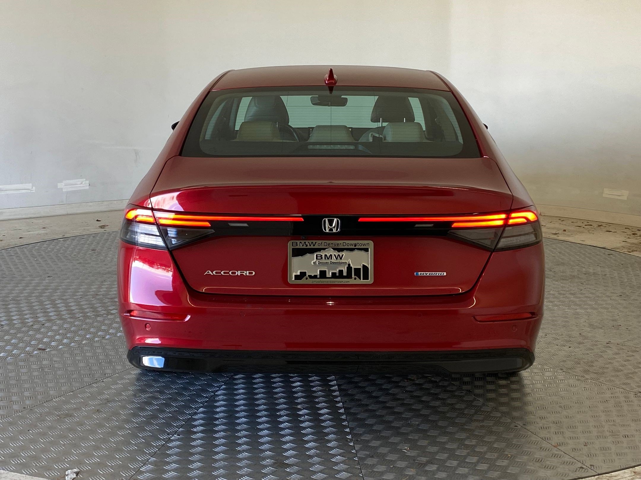 Used 2024 Honda Accord EX-L image 9