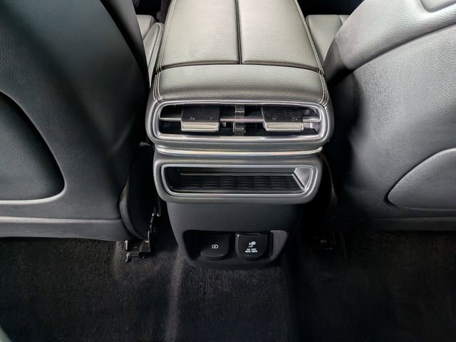 Used 2025 Genesis GV80 2.5T AWD/4WD image 29