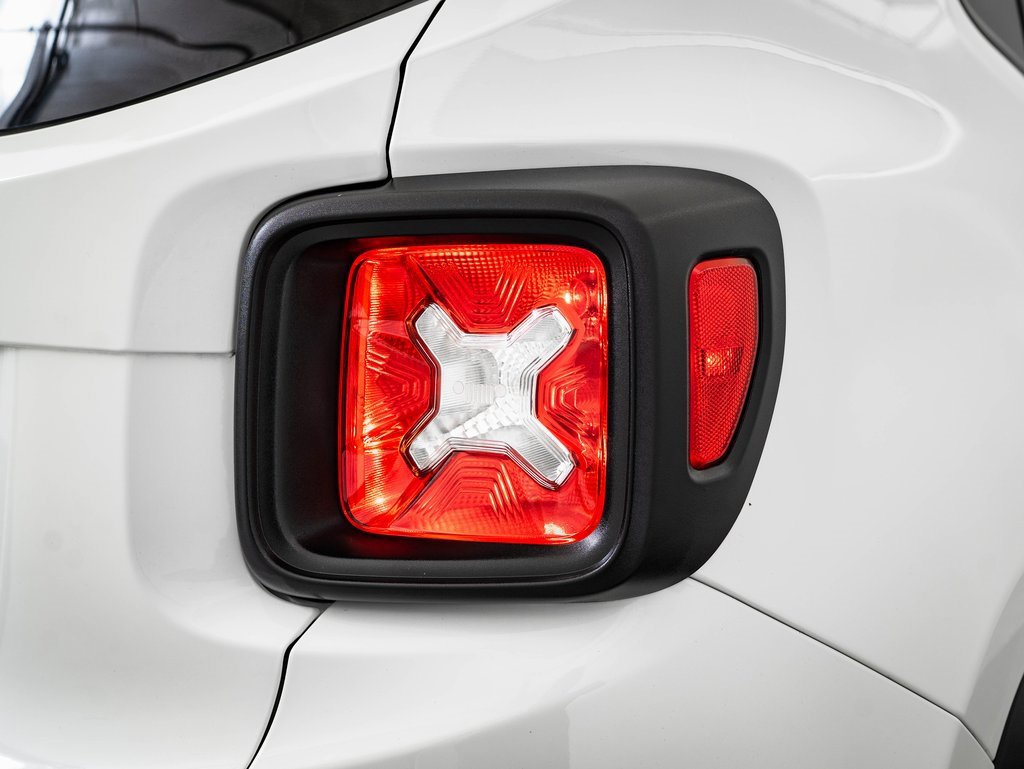 Used 2022 Jeep Renegade Trailhawk image 17