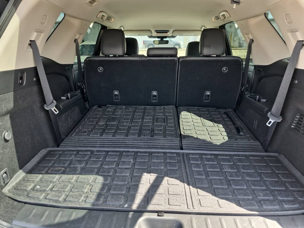 Used 2023 Nissan Pathfinder SL AWD/4WD image 15