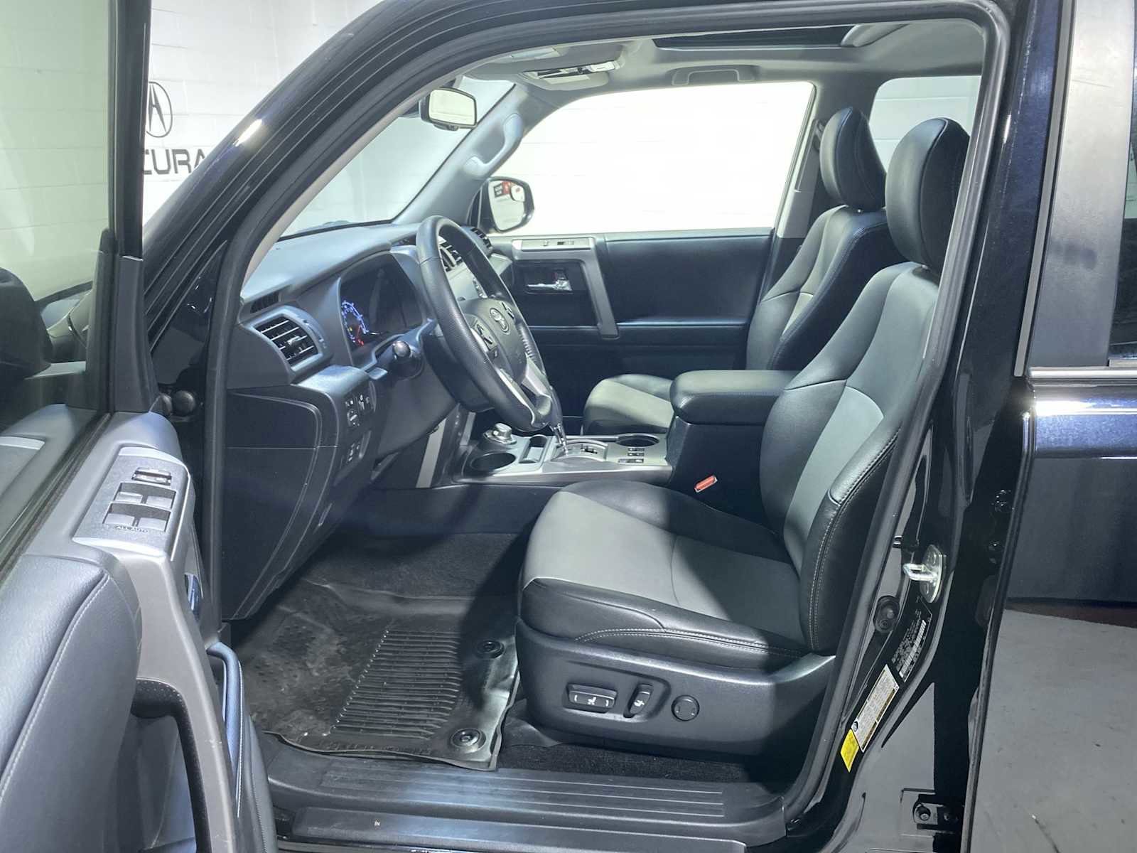 Used 2023 Toyota 4Runner SR5 Premium w/ Moonroof Package AWD/4WD image 2