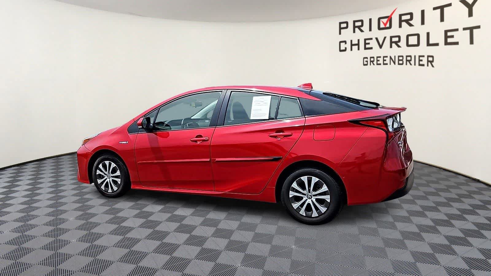 Used 2022 Toyota Prius LE AWD/4WD image 6
