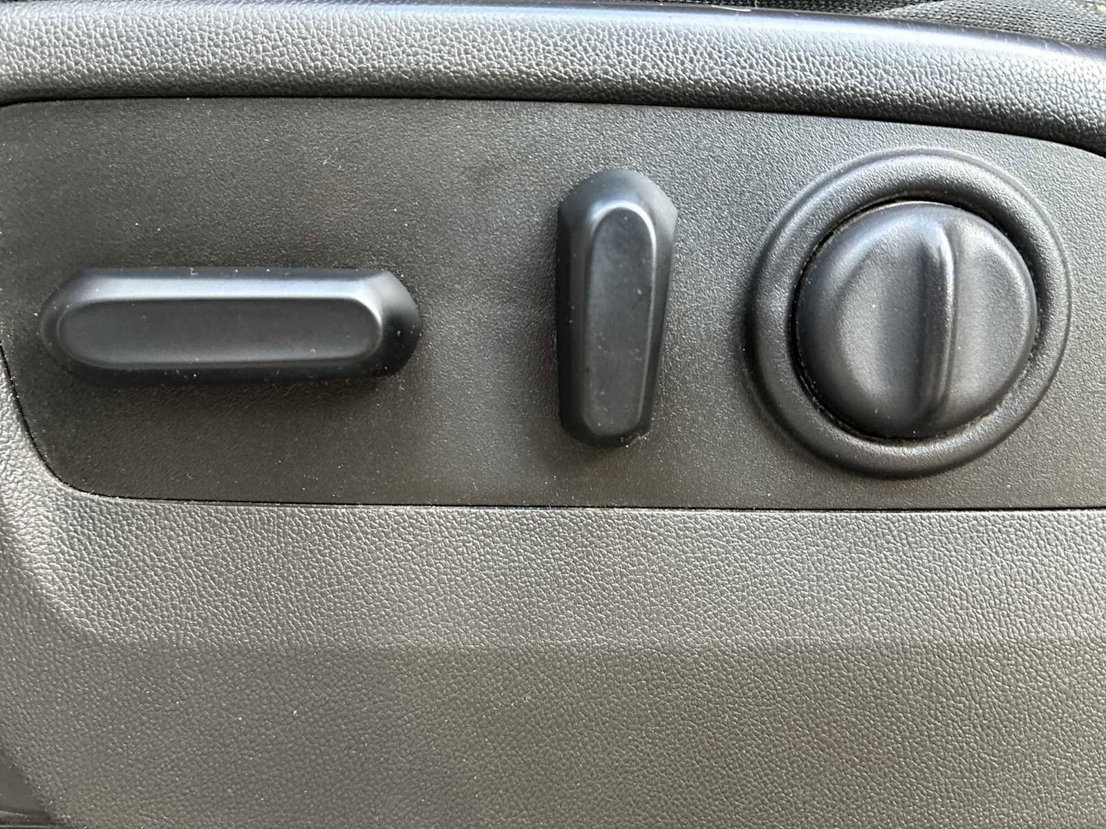 Used 2019 Chevrolet Silverado 1500 RST image 14