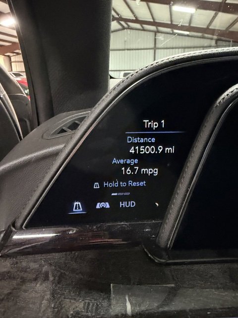 Used 2022 Cadillac Escalade Premium Luxury image 23