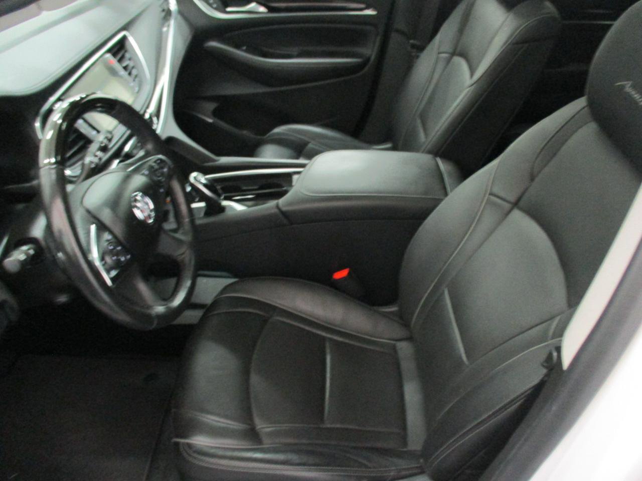 Used 2021 Buick Enclave Avenir w/ Avenir Technology Package AWD/4WD image 10