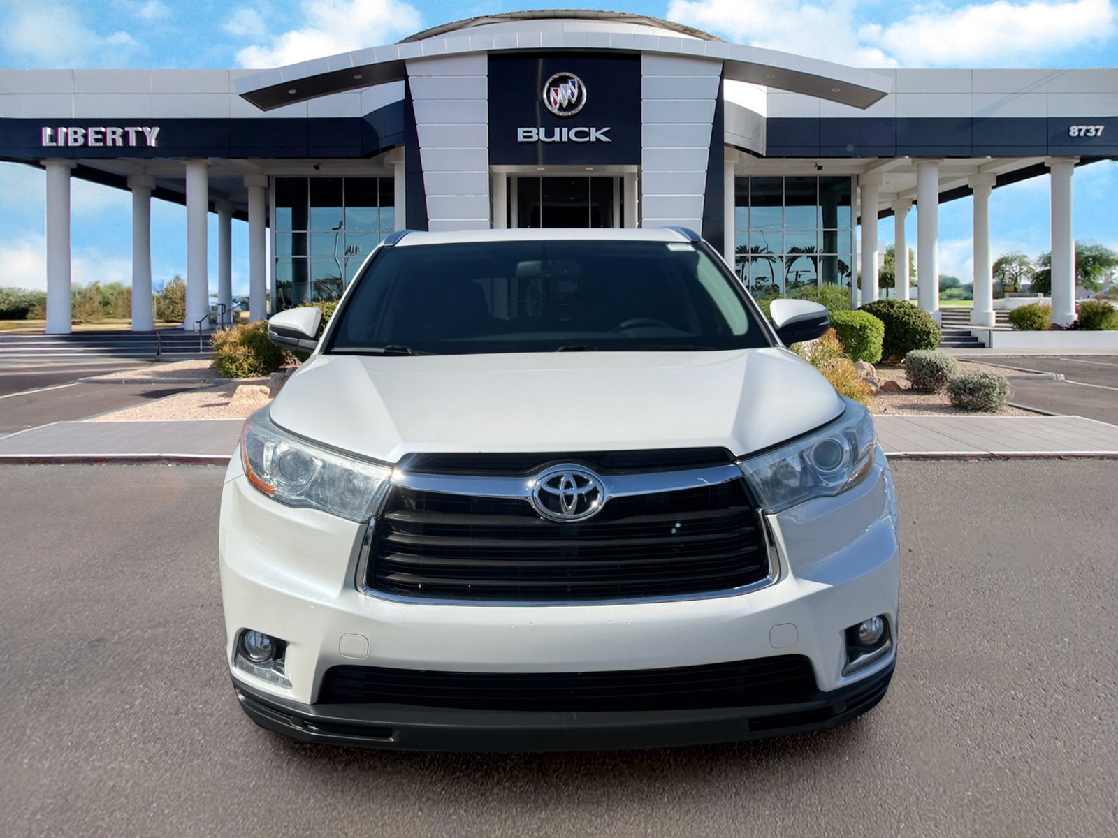 Used 2015 Toyota Highlander Limited FWD image 4