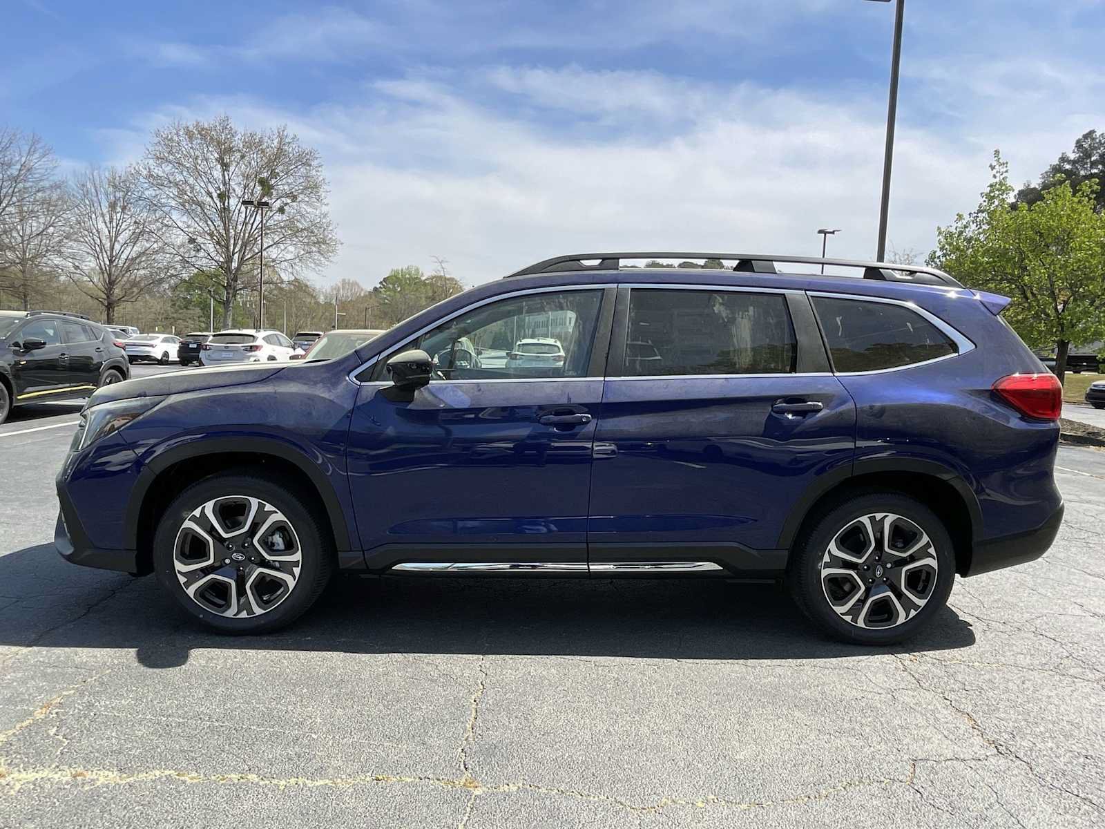 New 2026 Subaru Ascent Limited AWD/4WD image 2