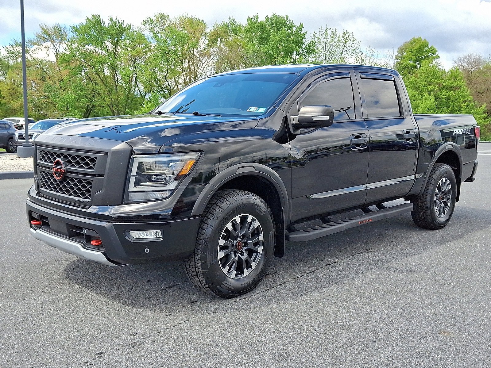 Certified 2023 Nissan Titan PRO-4X w/ Pro-4x Convenience Package AWD/4WD image 3