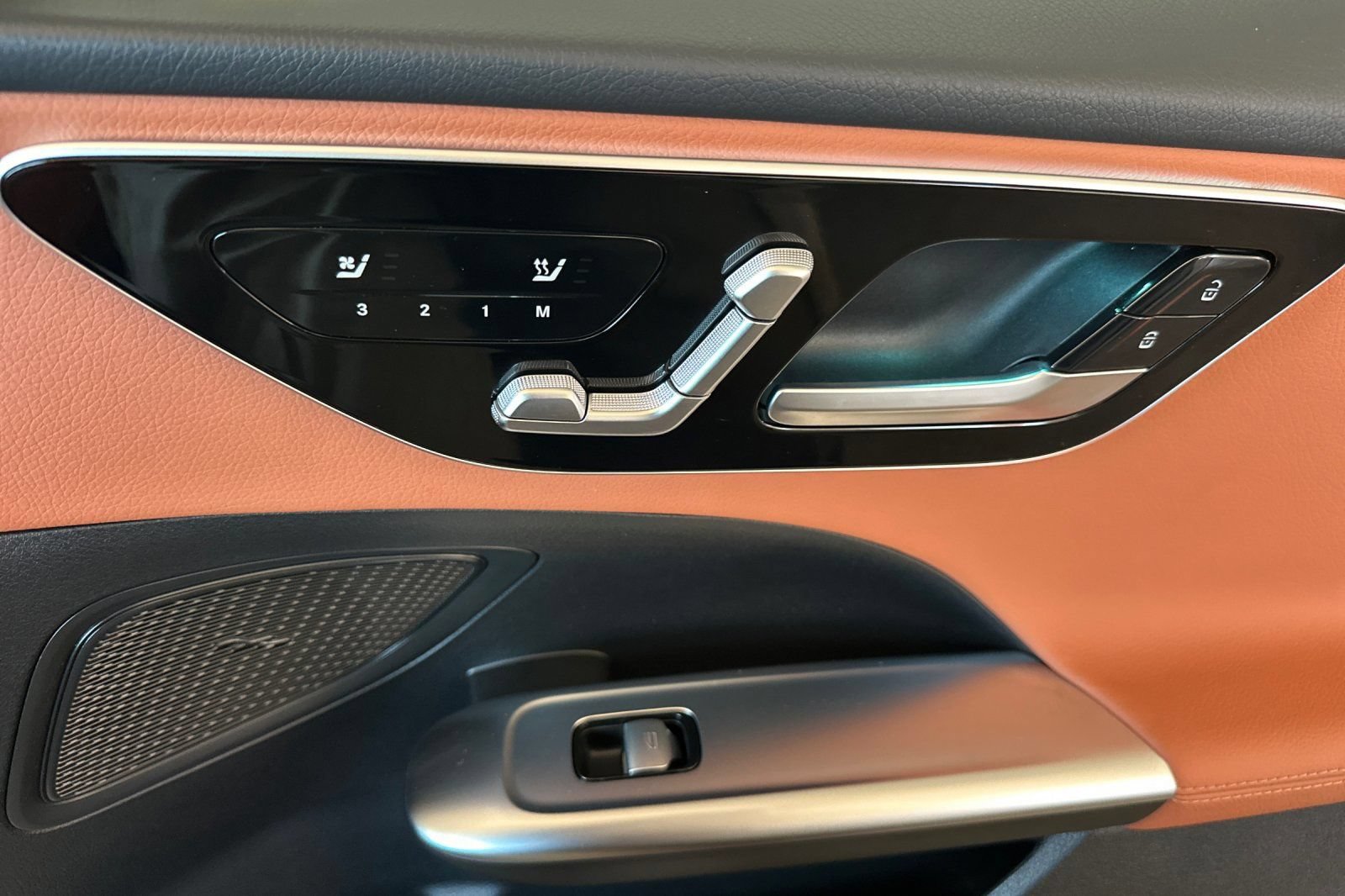 Certified 2024 Mercedes-Benz C 300 Sedan image 21