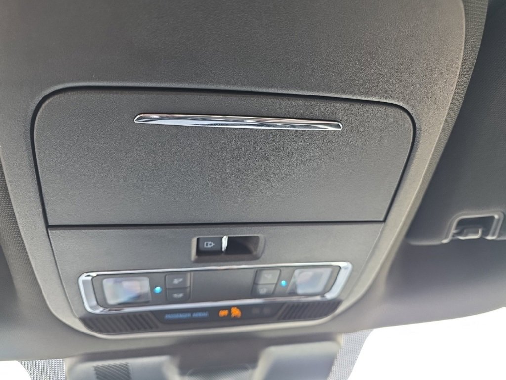 Used 2024 Ford F150 Lariat w/ FX4 Off-Road Package image 17