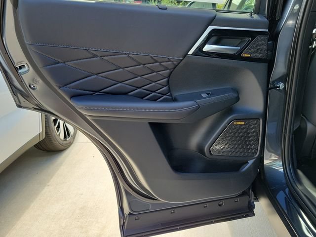 New 2026 Mitsubishi Outlander SEL Black Edition FWD image 12