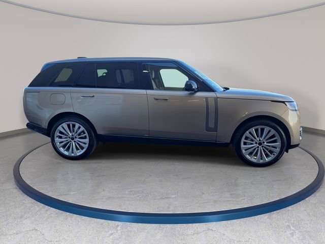 New 2026 Land Rover Range Rover Long Wheelbase SE AWD/4WD image 4