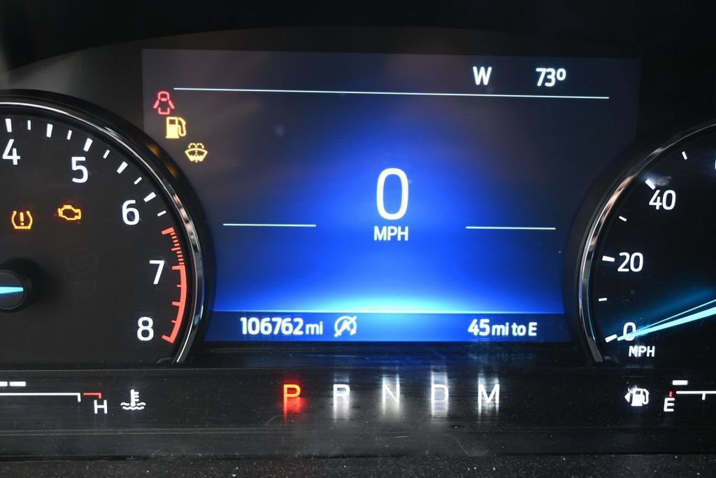 Used 2020 Ford Explorer XLT w/ Equipment Group 202A AWD/4WD image 26