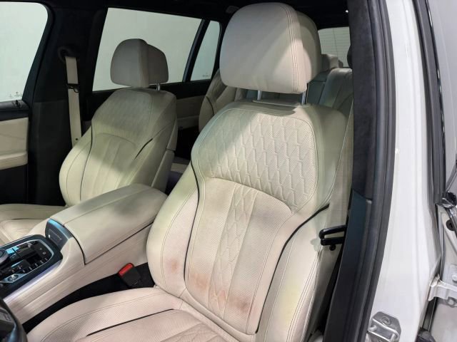 Used 2020 BMW X7 M50i w/ Dynamic Handling Package image 22